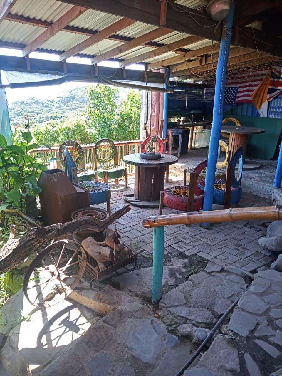 Eagles Nest Hostel Plus Self Catering Private Units Coffee Bay Exterior foto